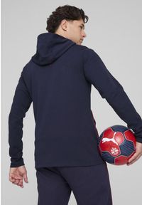 Puma - Męska kurtka z kapturem Casuals FC Red Bull Salzburg PUMA Navy Red Blue. Typ kołnierza: kaptur. Kolor: czerwony, niebieski, wielokolorowy