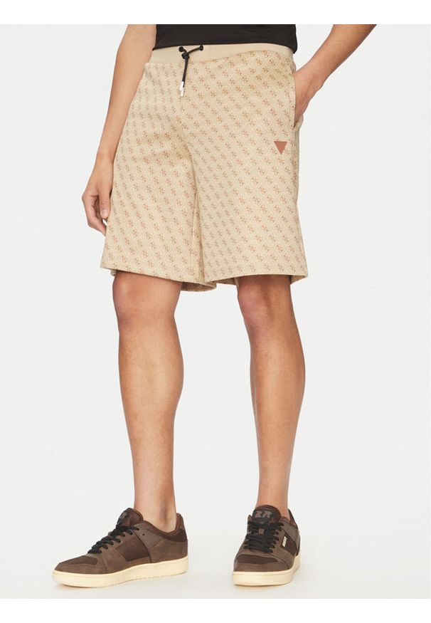 Guess Szorty sportowe Z4YD03 FL04Q Beżowy Regular Fit. Kolor: beżowy. Materiał: bawełna, syntetyk. Styl: sportowy