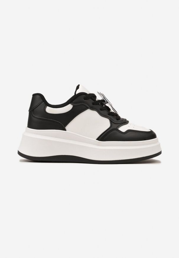 Born2be - Czarne Sneakersy na Platformie z Odpinaną Gwiazdką na Sznurówkach Olrua. Kolor: czarny. Wzór: aplikacja. Obcas: na platformie