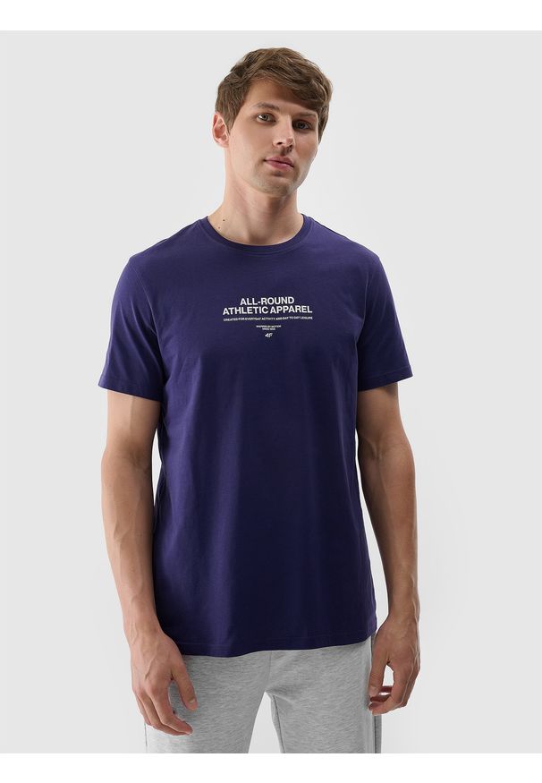 4f - 4F T-shirt z nadrukiem męski - granatowy M. Okazja: na co dzień. Kolor: niebieski. Materiał: bawełna, jersey, dzianina. Długość rękawa: krótki rękaw. Długość: krótkie. Wzór: nadruk. Styl: sportowy, casual
