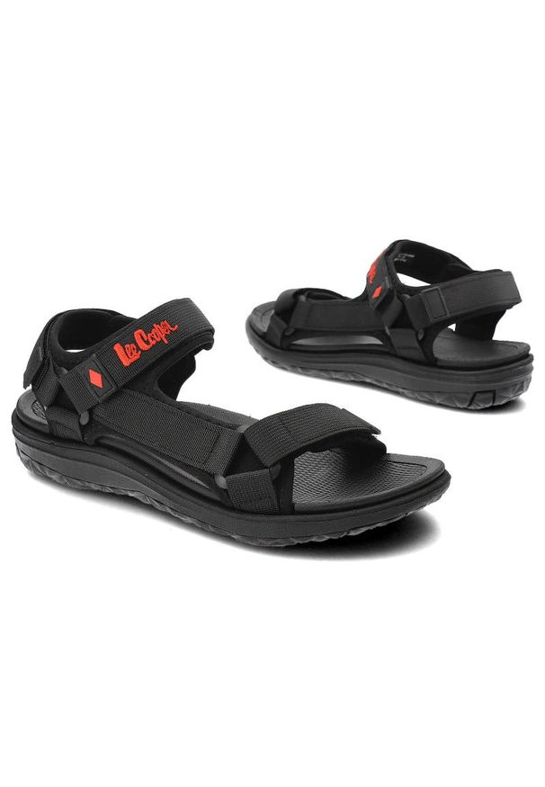 Czarne Sandały Lee Cooper Wygodne Buty Na Lato. Kolor: czarny. Materiał: materiał. Sezon: lato. Styl: elegancki