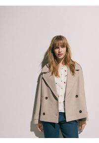 Reserved - Kardigan z krótkim rękawem - złamana biel. Materiał: dzianina. Długość rękawa: krótki rękaw. Długość: krótkie #1