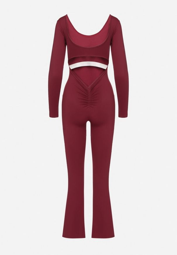 Born2be - Bordowy Kombinezon z Wycięciami na Plecach i Usztywnianymi Miseczkami Belenori. Okazja: na co dzień. Kolor: czerwony. Styl: casual