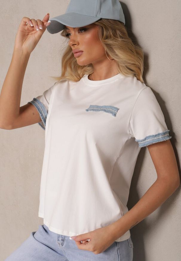 Renee - Biała Bawełniana Bluzka T-shirt Oversize z Ozdobnym Wykończeniem Mirnil. Okazja: na co dzień. Kolor: biały. Materiał: bawełna. Długość rękawa: krótki rękaw. Długość: krótkie. Styl: klasyczny, casual