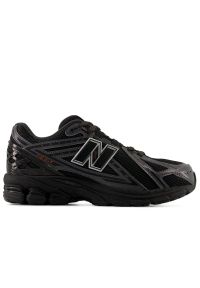 Buty młodzieżowe New Balance G1906252 - czarne. Kolor: czarny. Materiał: guma, materiał, syntetyk. Szerokość cholewki: normalna #1
