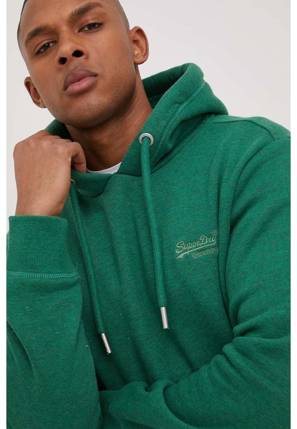 Superdry bluza męska kolor zielony z kapturem melanżowa. Okazja: na co dzień. Typ kołnierza: kaptur. Kolor: zielony. Materiał: dzianina. Wzór: melanż. Styl: casual