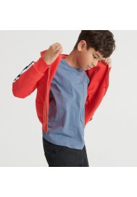 Reserved - Rozpinana bluza z kapturem - Czerwony. Typ kołnierza: kaptur. Kolor: czerwony #1