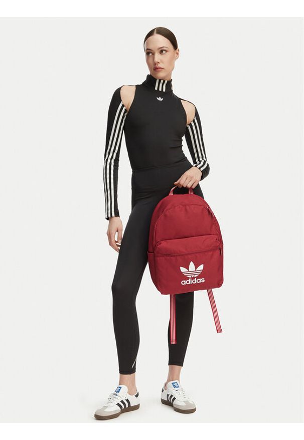Adidas - adidas Plecak Adicolor IX7455 Czerwony. Kolor: czerwony. Materiał: materiał