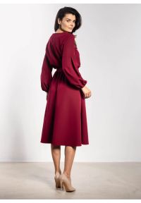 Infinite You - Elegancka sukienka rozkloszowana z długim rękawem bordowa. Okazja: do pracy. Kolor: czarny, brązowy, czerwony. Długość rękawa: długi rękaw. Styl: elegancki #3
