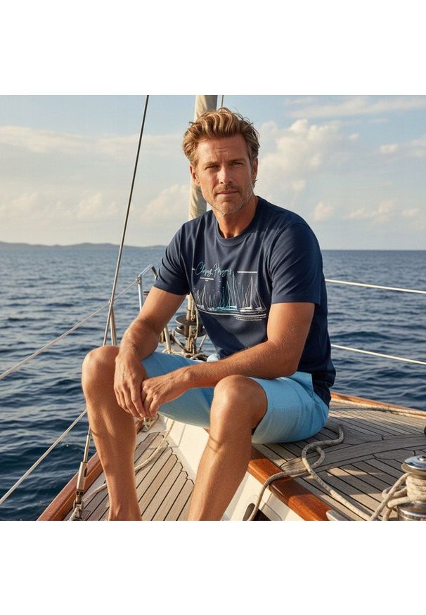 Męska Koszulka (T-Shirt) - Pako Jeans - Granatowa, Motyw Regatowy, Żeglarski. Okazja: na co dzień. Kolor: niebieski. Materiał: bawełna. Wzór: nadruk. Styl: casual