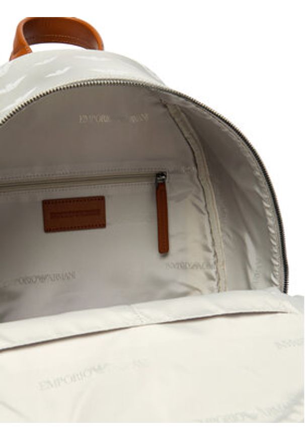 Emporio Armani Plecak EM005666 AF23972 M8334 Szary. Kolor: szary. Materiał: skóra