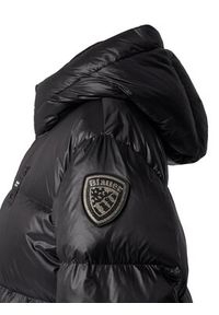 Blauer Płaszcz zimowy 25WBLDK03161 Czarny Regular Fit. Kolor: czarny. Materiał: syntetyk. Sezon: zima