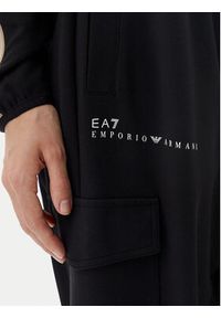 EA7 Emporio Armani Spodnie dresowe 7W000282 AF12501 UC001 Czarny Loose Fit. Kolor: czarny. Materiał: syntetyk #4