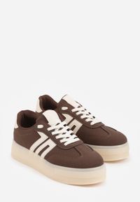 Born2be - Brązowe Sneakersy Kultowe Tenisówki na Platformie Hlalna. Kolor: brązowy. Materiał: jeans. Szerokość cholewki: normalna. Sezon: wiosna. Obcas: na platformie #8