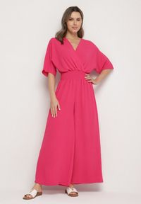 Born2be - Fuksjowy Kopertowy Kombinezon z Gumką w Talii i Szerokimi Nogawkami Vimashea. Okazja: na co dzień. Kolor: różowy. Styl: elegancki, casual #1