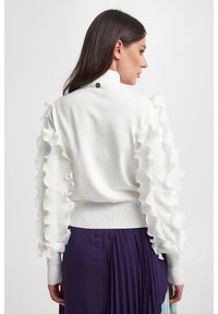 Twinset Milano - Sweter z falbanami TWINSET ACTITUDE. Typ kołnierza: kołnierzyk stójkowy. Materiał: prążkowany, wiskoza, tkanina. Wzór: aplikacja #5