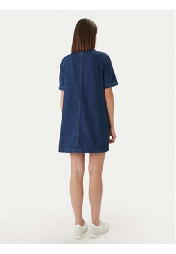 Tommy Jeans Sukienka jeansowa DW0DW22989 Granatowy Regular Fit. Kolor: niebieski. Materiał: bawełna