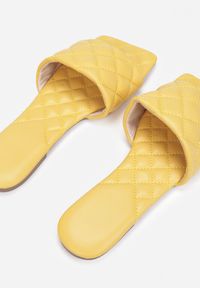 Renee - Żółte Klapki Pestryptus. Nosek buta: otwarty. Kolor: żółty. Sezon: lato. Obcas: na obcasie. Wysokość obcasa: niski #3