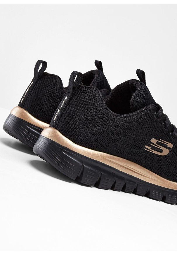 bonprix - Sneakersy marki Skechers z pianką memory. Kolor: czarny. Wzór: kolorowy