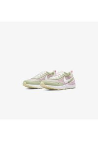 Buty do chodzenia dla dzieci Nike Waffle One sportowe. Kolor: zielony. Sport: turystyka piesza