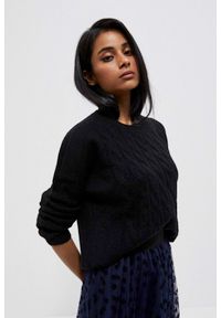 MOODO - Sweter z ozdobnym splotem i okrągłym dekoltem czarny. Kolor: czarny. Materiał: elastan, akryl, poliamid. Wzór: ze splotem