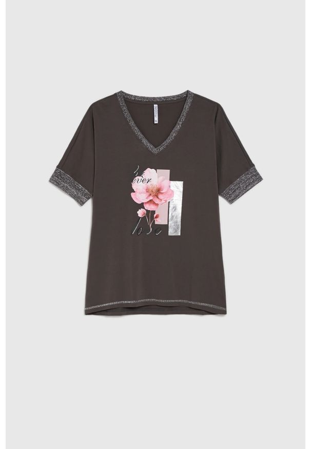 MOODO - Bluzka z nadrukiem brązowa. Kolor: brązowy. Materiał: bawełna, elastan. Wzór: nadruk