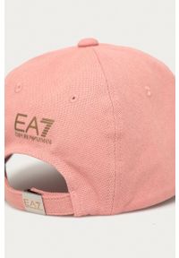 EA7 Emporio Armani Czapka kolor różowy gładka. Kolor: różowy. Wzór: gładki