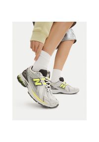 Sneakersy New Balance. Kolor: szary #1