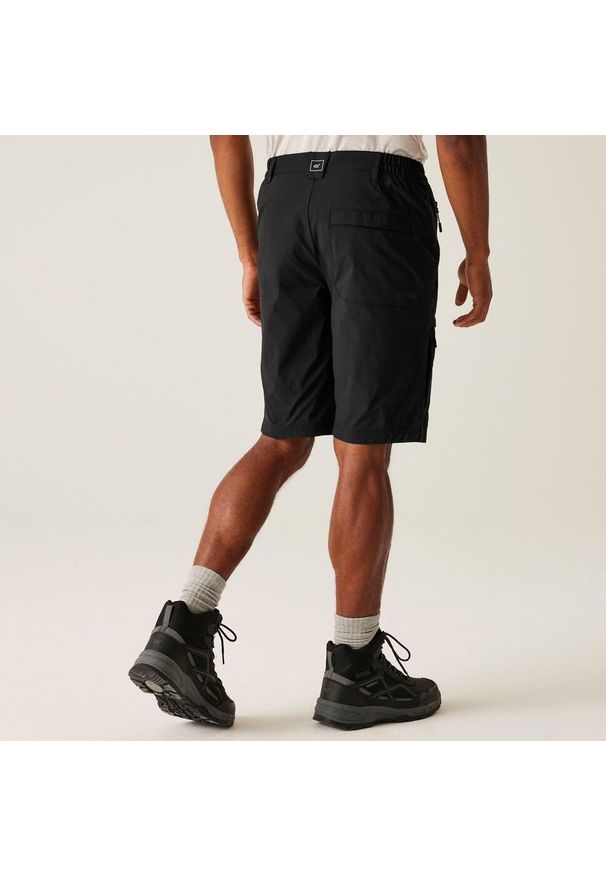 Regatta - Spodenki męskie Highton długie. Kolor: czarny. Materiał: materiał. Długość: długie. Sport: turystyka piesza