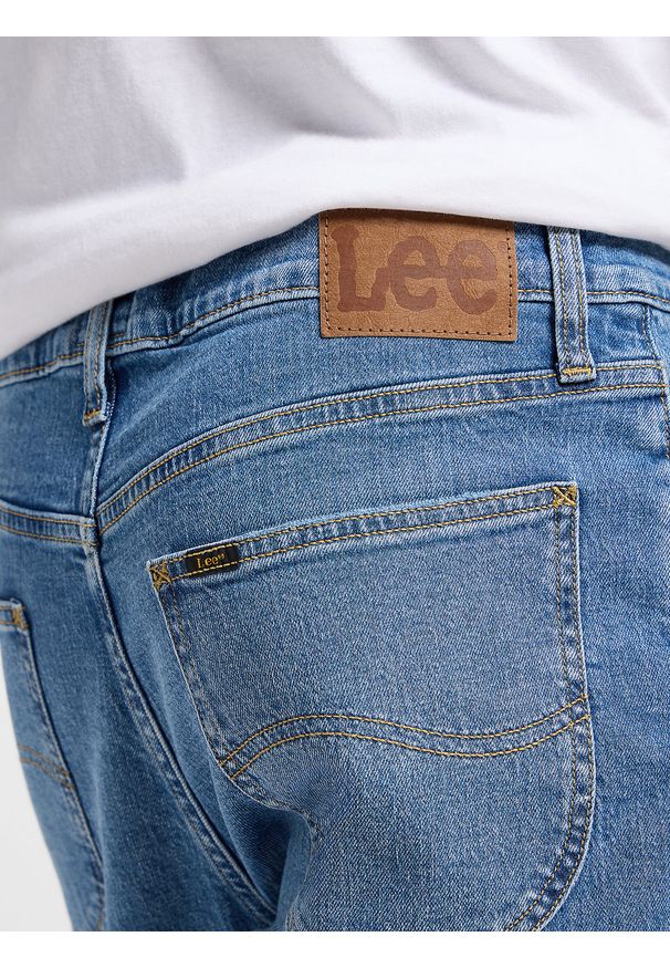 Lee - MĘSKIE SPODNIE JEANSOWE LEE AUSTIN SHIPWRECK 112365114. Okazja: na co dzień. Styl: casual, klasyczny