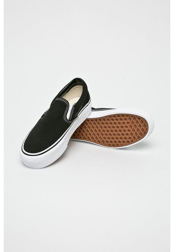 Vans - Tenisówki. Nosek buta: okrągły. Kolor: czarny