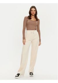 Guess Spodnie dresowe V3BB26 KBXI2 Écru Regular Fit. Materiał: syntetyk #3