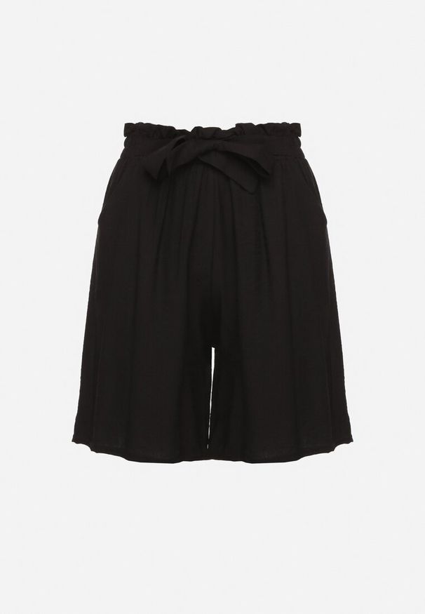 Born2be - Czarne Wiskozowe Szorty z Wysokim Stanem i Paskiem Lumovelle. Okazja: na co dzień. Stan: podwyższony. Kolor: czarny. Materiał: wiskoza. Styl: elegancki, casual