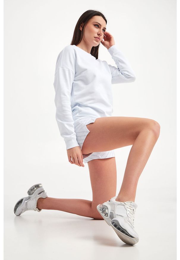 Armani Exchange - Bluza damska ARMANI EXCHANGE. Materiał: tkanina, bawełna. Długość rękawa: długi rękaw. Długość: długie. Wzór: aplikacja