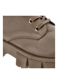 CheBello - Szare Botki Chebello Modne Obuwie Damskie. Okazja: na co dzień. Kolor: szary. Szerokość cholewki: normalna. Wzór: aplikacja. Styl: klasyczny, casual, elegancki #3