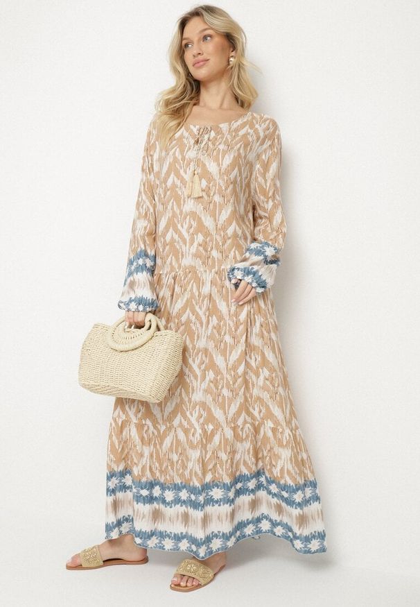Born2be - Beżowa Sukienka Rozkloszowana z Ozdobnym Wiązaniem w Boho Wzór Erainea. Okazja: na co dzień. Typ kołnierza: dekolt w kształcie V. Kolor: beżowy. Materiał: jeans. Długość rękawa: długi rękaw. Wzór: aplikacja. Typ sukienki: proste, rozkloszowane. Styl: boho