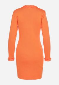 Born2be - Pomarańczowa Sukienka Sweterkowa Dwurzędowa z Guzikami i Ozdobnymi Frędzlami Vluona. Kolor: pomarańczowy. Materiał: materiał #4