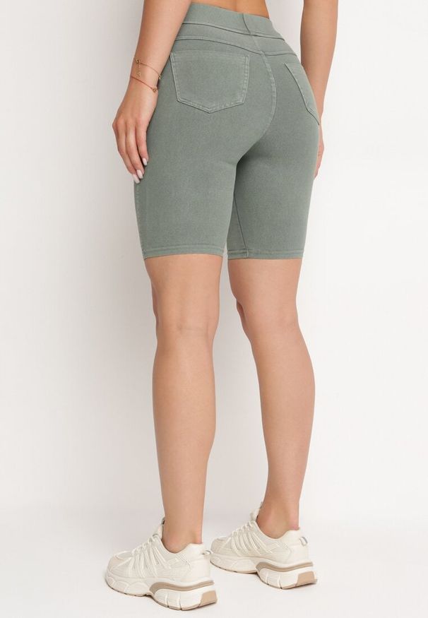 Born2be - Zielone Szorty Jeansowe z Gumką w Pasie i Wysokim Stanem Kivolia. Okazja: na co dzień. Stan: podwyższony. Kolor: zielony. Materiał: jeans. Sezon: lato. Styl: casual, elegancki