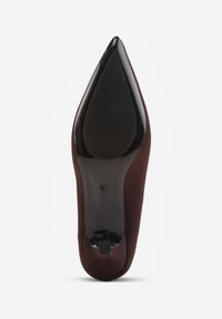 Renee - Ciemnobrązowe Gładkie Szpilki z Tkaniny w Klasycznym Stylu Jynienne. Okazja: na spotkanie biznesowe. Kolor: brązowy. Materiał: tkanina. Wzór: gładki. Obcas: na szpilce. Styl: klasyczny #7