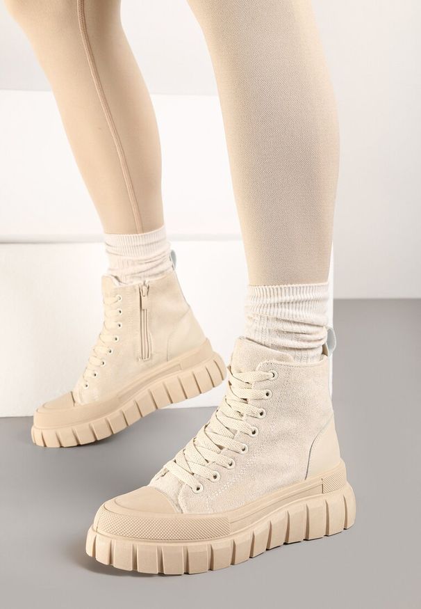 Renee - Beżowe Botki za Kostkę na Platformie Viuana. Okazja: na co dzień. Wysokość cholewki: za kostkę. Kolor: beżowy. Materiał: jeans. Obcas: na platformie. Styl: rockowy, casual, elegancki