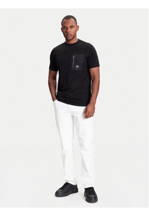 Karl Lagerfeld - KARL LAGERFELD T-Shirt 755046 553235 Czarny Regular Fit. Typ kołnierza: dekolt w karo. Kolor: czarny. Materiał: bawełna