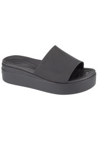 Sandały Crocs Brooklyn Platform Slide 208728-001 czarne. Kolor: czarny. Obcas: na platformie. Wysokość obcasa: średni