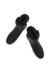 Czarne Botki Rieker Ocieplane Buty Damskie. Okazja: na co dzień, na spacer. Kolor: czarny. Materiał: syntetyk, materiał. Sezon: zima, jesień. Styl: casual, klasyczny, elegancki #8