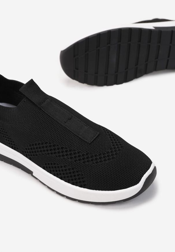 Renee - Czarne Buty Sportowe Hypnerus. Nosek buta: okrągły. Zapięcie: bez zapięcia. Kolor: czarny. Materiał: jeans, materiał