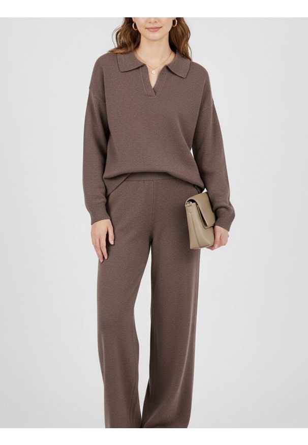 Sinsay - Gładki sweter z kołnierzem - beżowy. Kolor: beżowy. Wzór: gładki