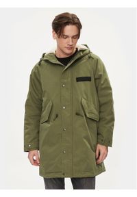 Replay Parka M8362.000.84724 Zielony Regular Fit. Kolor: zielony. Materiał: bawełna, syntetyk