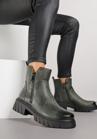 Renee - Zielone Botki do Kostki z Suwakiem na Grubej Podeszwie z Tłoczeniami Redvira. Kolor: zielony. Materiał: satyna, jeans, skóra. Styl: elegancki