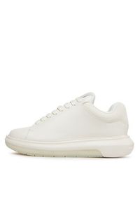 Emporio Armani Sneakersy X4X649 XR072 00894 Biały. Kolor: biały. Materiał: skóra