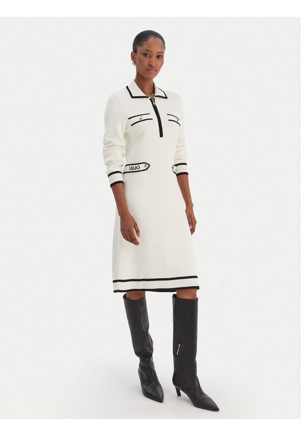 Liu Jo Sport Sukienka dzianinowa TF5251 MS59L Écru Regular Fit. Materiał: syntetyk. Typ sukienki: sportowe. Styl: sportowy