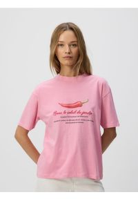Reserved - T-shirt z nadrukiem - różowy. Kolor: różowy. Materiał: bawełna, dzianina. Wzór: nadruk